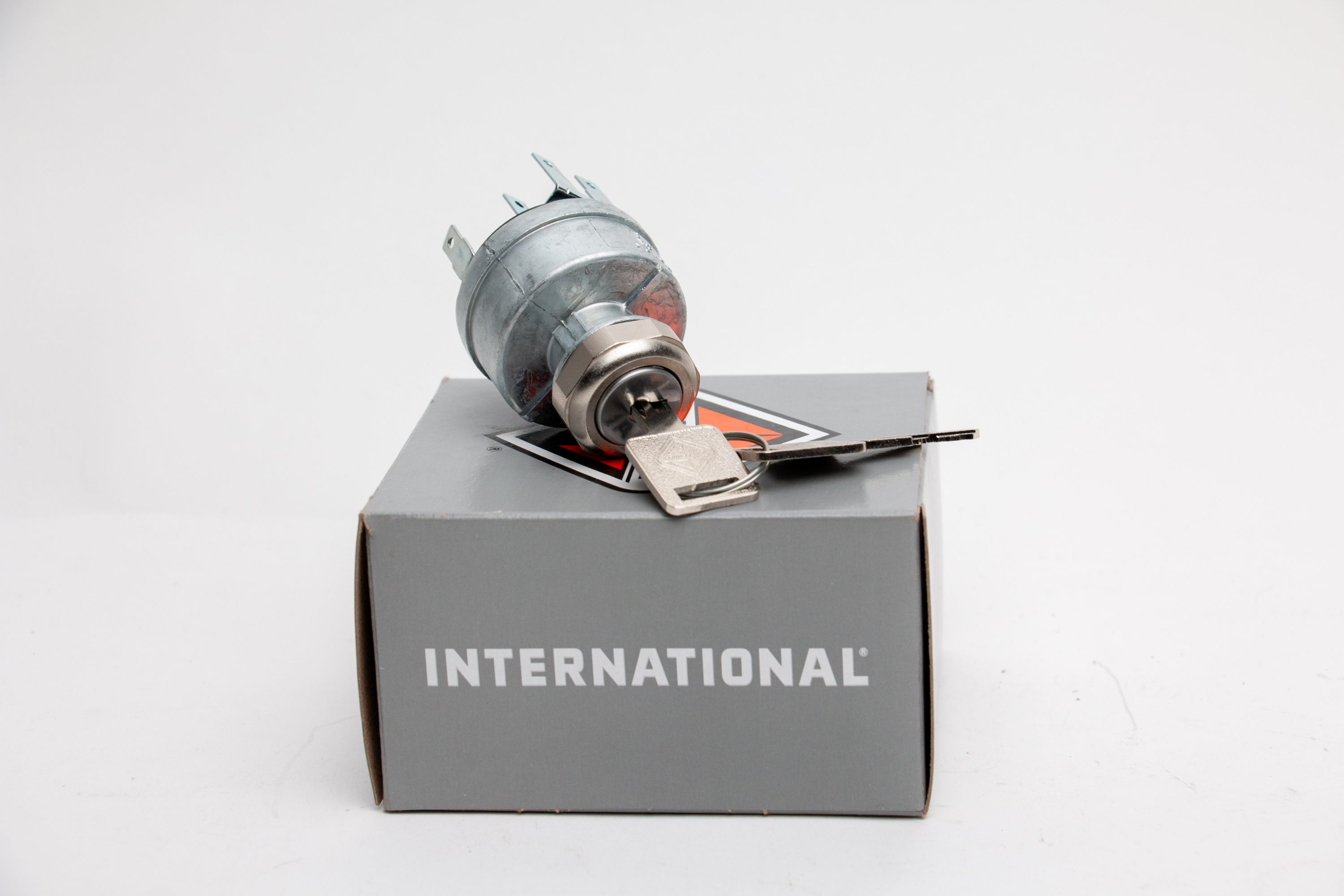 International Ignition Switch w/ 2 keys 1 International Ignition Switch w/ 2 keys