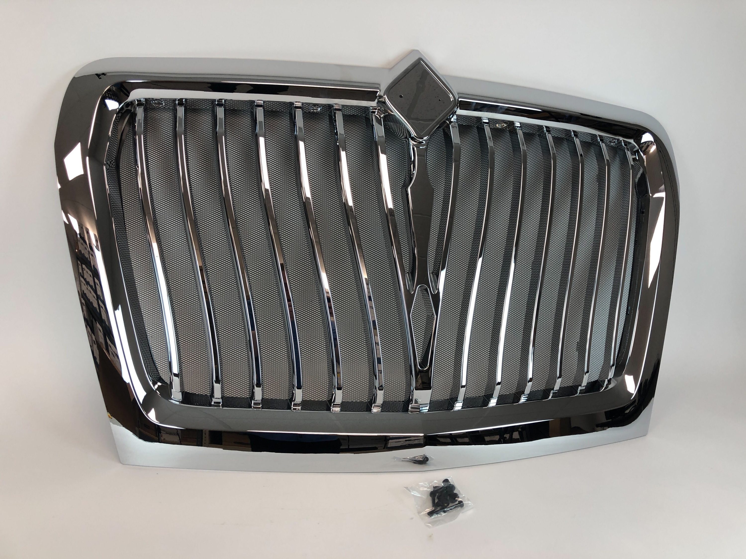 International LT Grille- Chrome w/ bugscreen 1 International LT Grille- Chrome w/ bugscreen